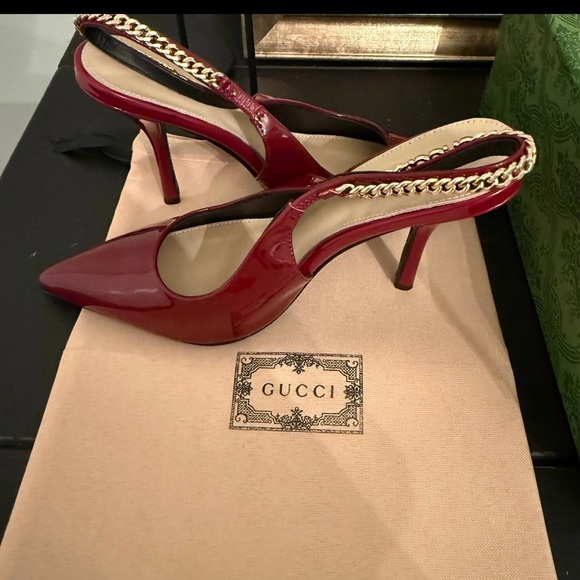 Patent leather red sling back pumps - Picture 1 of 7
